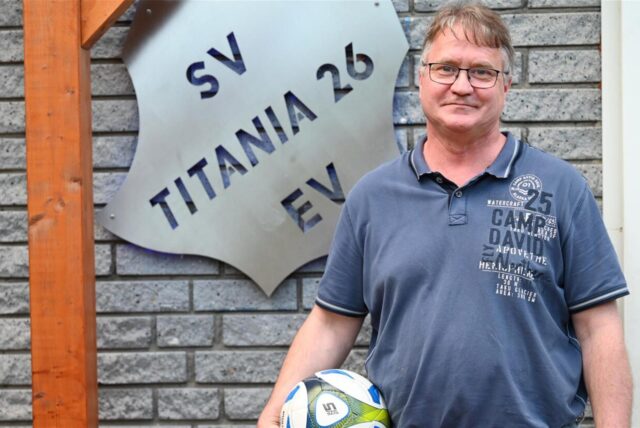 Musste das Meisterschaftsspiel absagen: Stefan Hagedorn, Trainer der Fußballerinnen des SV Titania Erkenschwick.