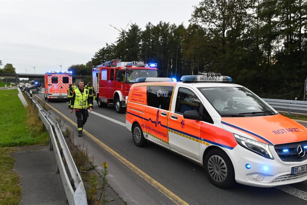 Auch der Notarzt und Rettungskräfte aus Dorsten waren vor Ort. Auch der Notarzt und Rettungskräfte aus Dorsten waren vor Ort.