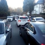 olle Tribünen und volle Seitenstraßen in den benachbarten Vororten des Stadions Schon lange wird nach einer Lösung für die teils chaotischen Vekehr- und Parksituationen in den südlichen Dortmunder Vororten gesucht.
