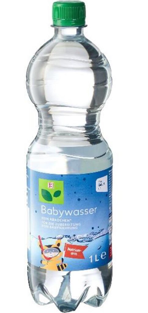 Eine Flasche des Babywassers von Kaufland, für das es eine Rückrufaktion gibt. Eine Flasche des Babywassers von Kaufland, für das es eine Rückrufaktion gibt.
