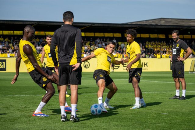 Die BVB-Profis trainieren im Jugendstadion.