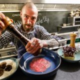 2018 kochte der berühmt-berüchtigte Sternekoch David Kikillus im Restaurant Rossini.