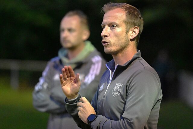 Sah eine gute bis sehr gute Hinrunde: Philip Stromberg, Trainer des A-Kreisligisten Borussia Ahsen.