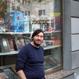 Filialleiter Pavél Podanjow vor dem Comic Haus an der Kaiserstraße.