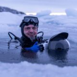 Ein Taucher sei er nicht, sagt Markus Mauthe. Aber für ein gutes Foto geht der Allrounder in Grönland auch schon mal unter Wasser.