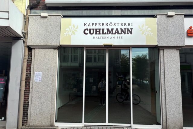 Leerstehendes Ladenlokal der Kaffeerösterei Cuhlmann in Haltern.