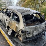 In Dortmund-Lanstrop haben in der Nacht mehrere Autos gebrannt.