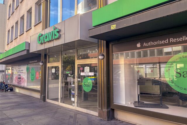 Die ehemalige Gravis-Filiale an der Kampstraße von vorne.