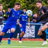 Der FC Brünninghausen (schwarze Trikots) ist neuer Spitzenreiter der Westfalenliga 2.