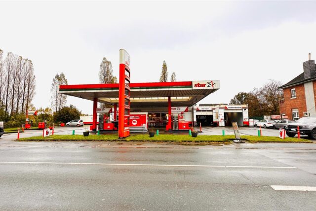 Außenansicht einer Tankstelle
