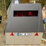 Der Panzerblitzer Potts Blitz steht an einer neuen Straße. (Symbolbild)