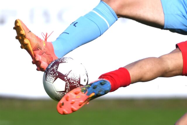 Absicht oder nicht? Eine schwere Sportverletzung beschäftigt jetzt das Bochumer Landgericht.