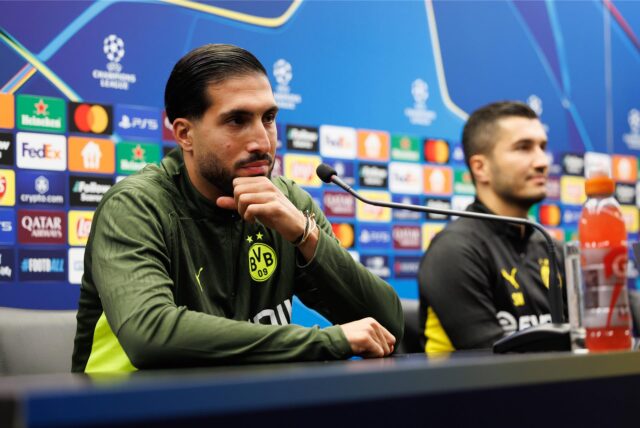 Emre Can und Nuri Sahin auf einer Pressekonferenz.