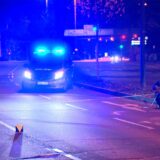 Die Polizei untersucht den Tatort auf dem Dortmunder Ostwall.