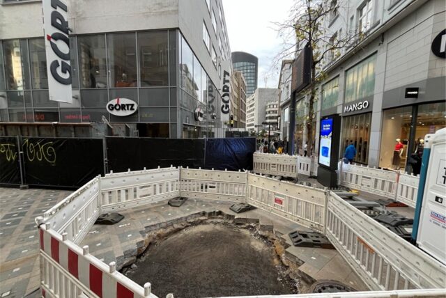 Der Tagesbruch auf dem Westenhellweg in Dortmund ist verfüllt worden.