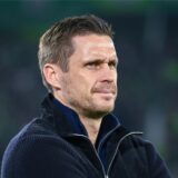 Sebastian Kehl schaut zur Seite.