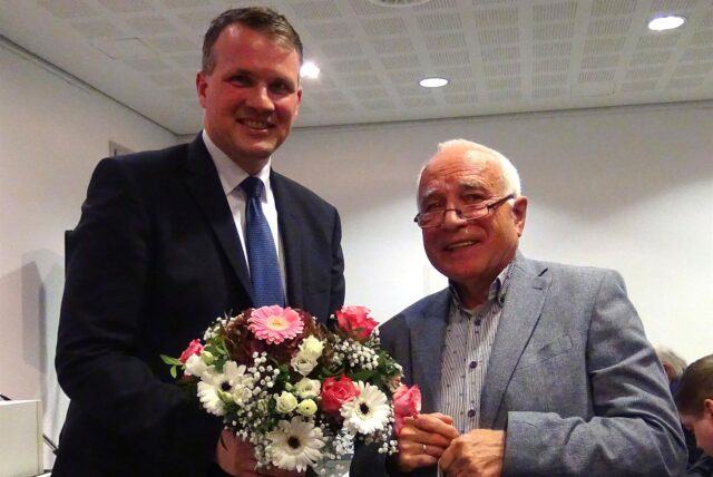 Bürgermeister Tobias Stockhoff und Dr. Joseph Ulfkotte