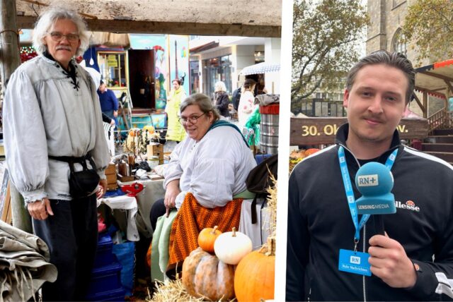 Tim Hübbertz steht mit einem Mikrofon in der Hand auf dem Hansemarkt in Dortmund.