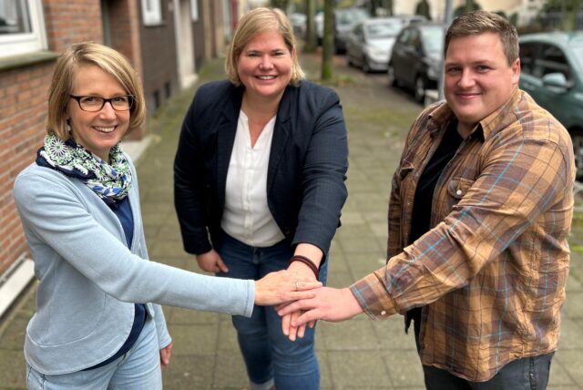 Stefanie Gärtner (Bündnis 90/Die Grünen), Daniel Wohlsdorf (SPD) und Bürgermeisterkandidatin Vanessa Giese (parteilos).
