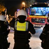 Feuerwehr und Polizei im Halloween-Einsatz.