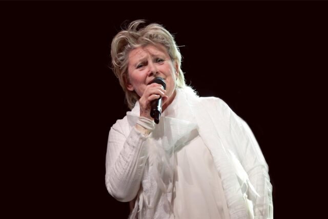 Gitte Haenning ist 76 Jahre alt, aber noch nicht zu alt, um auf der Bühne zu stehen. In Castrop-Rauxel füllt sie Mitte Dezember die Stadthalle mit neuen und alten Songs.