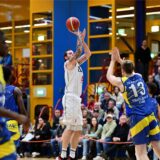 Auf Dario Fiorentino ist gegen den Hasper SV Verlass: Der Hertener Center trifft im entscheidenden Moment aus der Distanz.