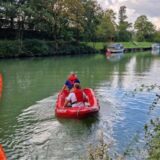Schlauchboot auf dem Wasser