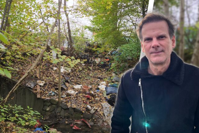 Der Youtuber „Emschermann“ fotografierte jetzt diese illegale Müllkippe am Landwehrbach in Castrop-Rauxel. Immer wieder kippen hier Unbekannte Restmüll und Sperrmüll ab.
