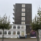 Montage zeigt die Stadthäuser C und D in Recklinghausen und ein Porträt von Franz-Josef Knoblauch, Fachbereichsleiter für Gebäudewirtschaft