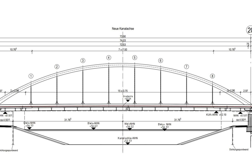 Die Stabbogenbrücke wird sich 74 Meter lang über den breiteren Rhein-Herne-Kanal spannen. Die Stabbogenbrücke wird sich 74 Meter lang über den breiteren Rhein-Herne-Kanal spannen.