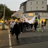 Rund 200 Menschen, so die Schätzung der Polizei, nahmen am Samstag (9. November) in Castrop-Rauxel an der Gedenkveranstaltung zur Reichspogromnacht 1938 teil.