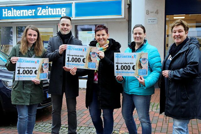 Scheck-Übergabe des Lensing Media Hilfswerk