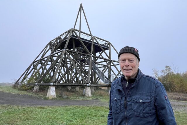 Jan Bormann besucht „seinen“ Spurwerkturm auf der Halde Brockenscheidt.