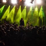 Seven Cent am 26.11.2022 auf der Bühne bei Ab ins Zelt Open Air auf dem Castroper Weihnachtsmarkt. Am 23.11.2024 stehen die Castrop-Rauxeler wieder im Weihnachtsdorf auf der Bühne.