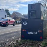 Panzerblitzer Paula – hier an der Ickerner Straße in Waltrop – ist für den Kreis Recklinghausen im Einsatz.