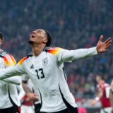 Felix Nmecha jubelt nach seinem ersten Tor für die deutsche Fußball-Nationalmannschaft.