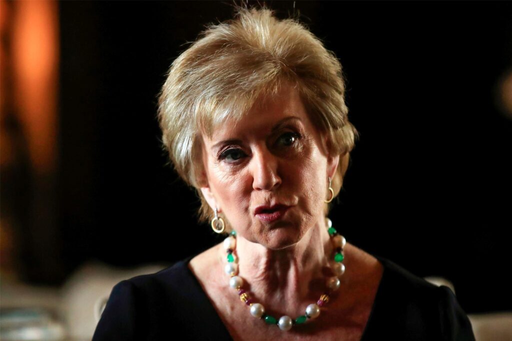 Linda McMahon, Administratorin der Small Business Administration, spricht während einer Pressekonferenz mit US-Präsident Trump in Trumps Anwesen Mar-a-Lago in Palm Beach, Florida, 29. März 2019. Linda McMahon, Administratorin der Small Business Administration, spricht während einer Pressekonferenz mit US-Präsident Trump in Trumps Anwesen Mar-a-Lago in Palm Beach, Florida, 29. März 2019.
