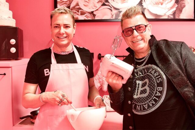 Karsten und Jörg Schlösser beim Shooting für ihren Song „Party unterm Weihnachtsbaum“.