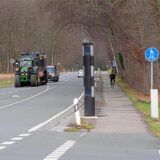 Stationärer Blitzer mit vielen Verkehrssündern: An der Recklinghäuser Straße/Redder Straße in Datteln hat der Kreis Recklinghausen im vergangenen Jahr in beiden Fahrtrichtungen insgesamt mehr als 2000 zu schnelle Autofahrer erwischt.