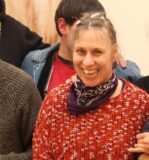 Kira Klems (l.) aus Waltrop zusammen mit ihrer Mutter Martina (r.), ihrer besten Freundin Bärbel aus Selm bei einer Chorprobe der Lebenshilfe Singers, die eigentlich anders heißen sollten: Lebensfreude Singers. Denn Lebensfreude steht den rund 20 Sängerinnen und Sängern mit und ohne eine Behinderung aus der ganzen Region ins Gesicht geschrieben.