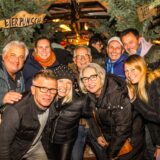 Das Weihnachtsdorf in Castrop-Rauxel bietet in der 3. Woche zwei kulturelle Highlights. Viele Menschen kommen deswegen, aber viele auch einfach nur wegen der winterlich-schönen Atmosphäre.