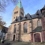 Bild zeigt die Kirche St. Peter in Waltrop.