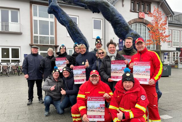 Das Organisationsteam des Neujahrsschwimmens