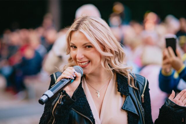 Schlagersängerin Janina Beck