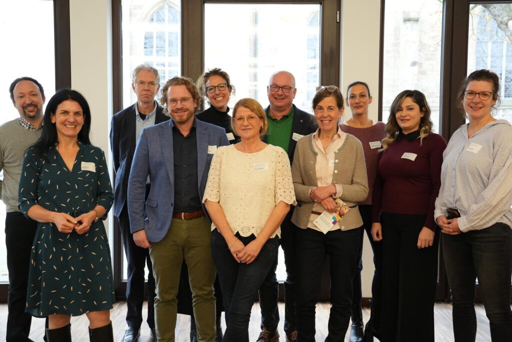 Gruppenbild der teilnehmenden Referenten