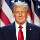 Der republikanische Präsidentschaftskandidat und ehemalige US-Präsident Donald Trump bei einer Wahlparty am Mittwoch, 6. November 2024, in West Palm Beach, Florida.