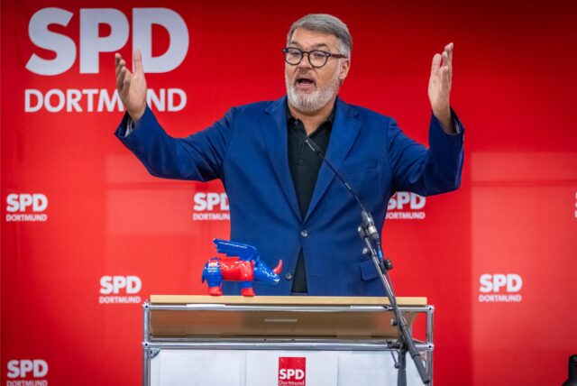 Dortmunds Oberbürgermeister Thomas Westphal beim Parteitag der SPD im November 2024.