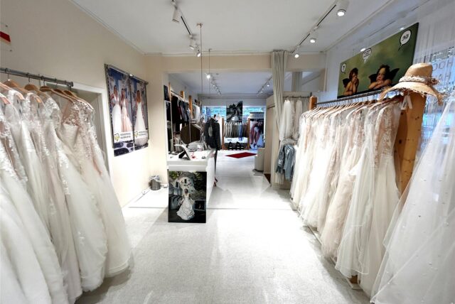 Brautmoden im Hochzeitshaus am See