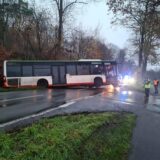 Bus im Graben