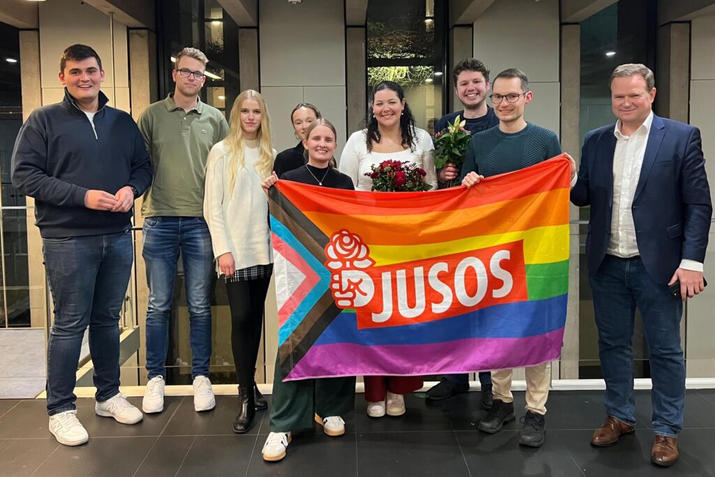 Die Jusos Castrop-Rauxel haben auf ihrer Vollversammlung am 20. November 2024 einen neuen Vorstand gewählt. Die Jusos Castrop-Rauxel haben auf ihrer Vollversammlung am 20. November 2024 einen neuen Vorstand gewählt.